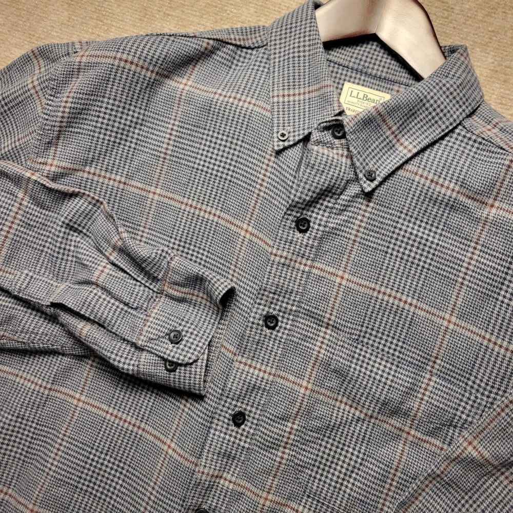 LL Bean Button Down Shirt Mens XL Blue Grey Plaid Traditional Fit